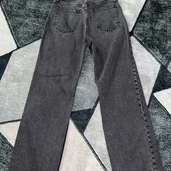Abercrombie & Fitch Black Straight-Leg Jeans Versatile Style - Picture 2 of 4